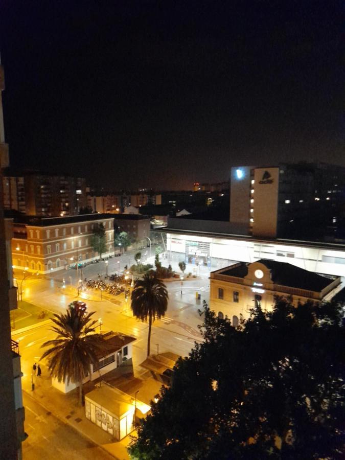 Estudio Frente A Estacion Maria Zambrano Málaga Exterior foto
